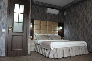 Гостиница Приморская Ейск Люкс-2