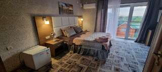 Гостиница Приморская Ейск Стандартный четырехместный номер-13