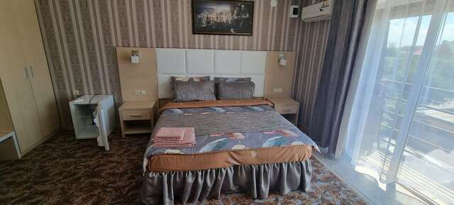 Гостиница Приморская Ейск-175